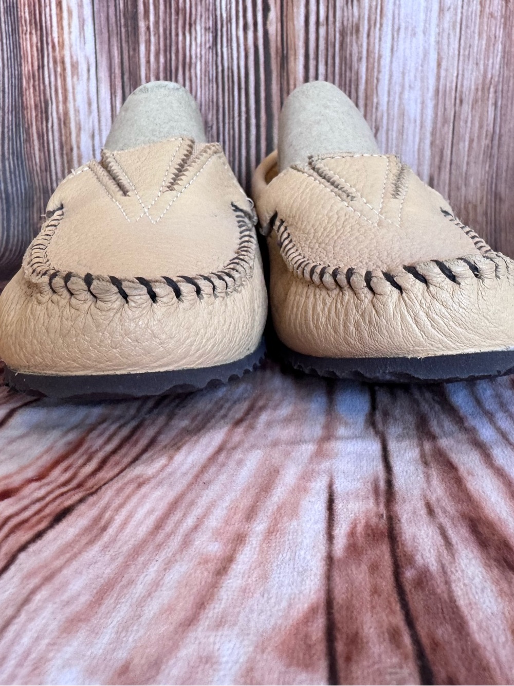 Minnetonka Deerskin Moccasins - Gore Front - Picture 3 of 10